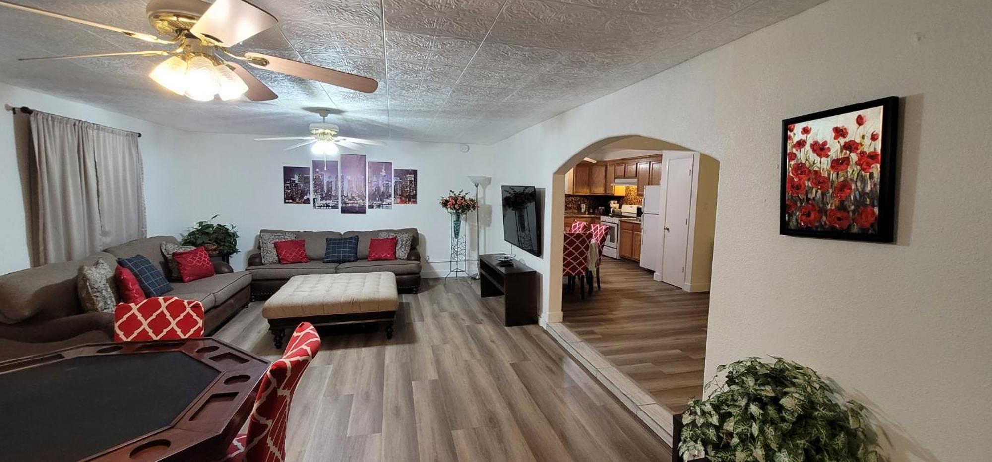 Vacation Home 3.5 Mi To Strip/Dt/Outlt Up To 8 Gst 拉斯维加斯 外观 照片